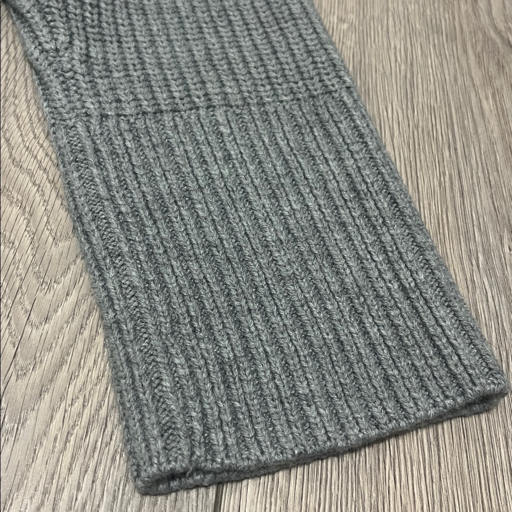 Zara Gray V-Neck Sweater - Picture 7 of 8